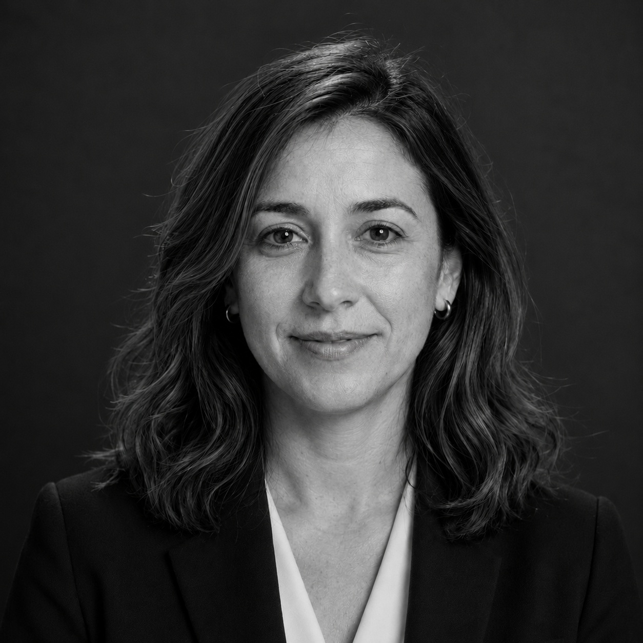 Ms. Orsolya Nagy, Back Office